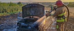 На Вінниччині загорілись два автомобілі - один з них прямо на ходу