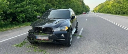 На Вінниччині зіткнулися автомобіль BMW та Chevrolet – одного з водіїв госпіталізували