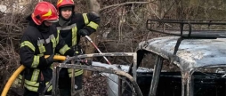 На вулиці Нарбута у Вінниці вщент вигорів легковий автомобіль