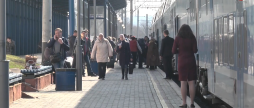 Напередодні Великодніх свят прикордонники фіксують збільшення пасажиропотоку з-за кордону до України