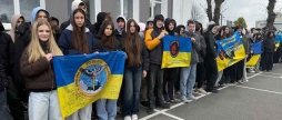 Освітній десант Вінниці Mercedes від ліцею №13 уже допомагає захисникам на передовій