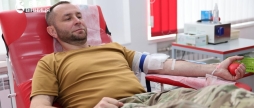 Пів години, що рятують життя вінницькі копи здали 70 літрів крові для поранених