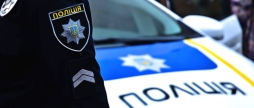 Вінницькі патрульні супроводили до лікарні авто з вагітною жінкою, якій стало зле