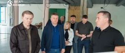 Пологий вхід, пандус і майбутній ліфт як у Вінниці оновлюють Міський Палац мистецтв 