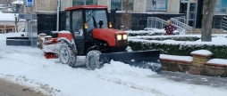 Понад 50 одиниць спецтехніки розчищають територію Вінницької громади від снігу
