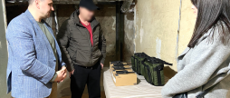 Потужні рації та зарядні пристрої передали з Вінниці ще одній військовій частині