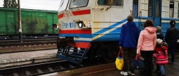Поїзд “Козятин — Жмеринка” затримався через пропуск пріоритетних поїздів