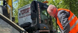 Прощавай, «металобрухт» у Вінниці розпочали зачистку вулиць від покинутих машин