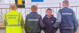 Прийшов за посвідкою, а потрапив до поліції у Вінниці затримали злочинця, якого шукав Інтерпол