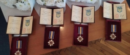 Родинам чотирьох воїнів з Томашпільської громади вручили нагороди
