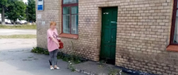 На Хмельниччині вінничанин серед вулиці пограбував жінку