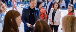 Благодійний ярмарок «Код нації» у центрі Вінниці влаштували маленькі волонтери