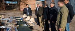 Ще 80 ударних БпЛА-камікадзе та пікап відправили на найгарячіші напрямки фронту з Вінниці