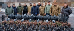 Ще три військові частини отримали підсилення з Вінниці від команди гумштабу