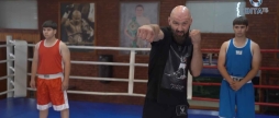"Школа боксу": чемпіон Роман Головащенко ділиться боксерськими секретами