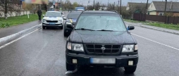 Subaru збив літню жінку посеред білого дня у Гайсині — потерпіла у лікарні