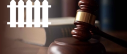 Суд зобов’язав вінницьке ОСББ відкрити прохід через прибудинкову територію