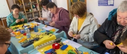 Троянди, що лікують душу як у Калинівській громаді підтримують рідних загиблих Героїв