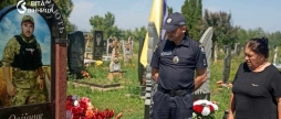 Тульчинські поліцейські вшанували пам'ять загиблого побратима в день його народження