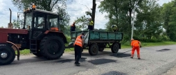 У Калинівській громаді триває ремонт доріг