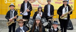 У Піщанській громаді дитячий гурт «Дебют Band» зібрав кошти для Нацгвардії