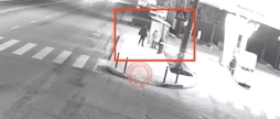 У Вінниці п'яний чоловік розбив павільйон зупинки громадського транспорту