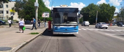 Тролейбус збив семирічну дівчинку у Вінниці - копи шукають свідків аварії