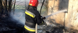 У Вінницькому районі загорілась господарча будівля