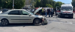 У Вінниці автівка рятувальників зіткнулась з легковиком