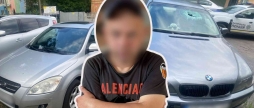 У Вінниці чоловік пошкодив чотири авто - розбивав скло та проколював шини