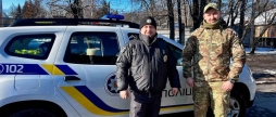 У Вінниці поліцейський та військовослужбовці допомогли жінці, яка отруїлась чадним газом