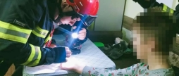 У Вінниці рятувальники знімали кришку від пляшки з пальця 12-річного хлопчика