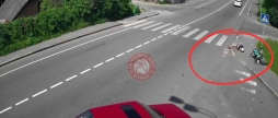 У Вінниці водій автомобіля ВАЗ зніс з дороги мотоцикліста