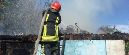 У Вінницькому районі згоріла господарча споруда