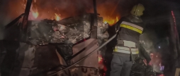 У Ямпільській громаді вогонь знищив господарчу будівлю та вісім тонн сіна
