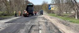 У Жмеринській громаді розпочали поточний ремонт доріг 