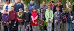 В Гайсинському районі на фасаді школи відкрили меморіальну дошку полеглому захиснику
