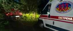 В Крижопільській громаді автомобіль «екстренки» застряг на ґрунтовій дорозі