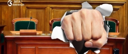 Вдарив кулаком по склу камери і пообіцяв убити у Вінниці засудили чоловіка за погрози прокурору