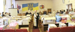 З Калинівки відправили великодні гостинці захисникам на фронт