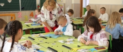 Вінничани роблять браслети, які носять зірки спорту та працівники Білого Дому