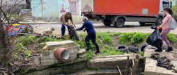 Вінничани зібрали майже 50 мішків сміття біля малої річки Дьогтянець