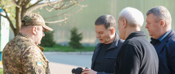 Вінницька громада та область передали десять Mavic 3T та п’ятнадцять тепловізорів нацгвардійцям