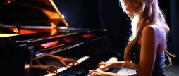Вінничан запрошують почути «Його величність рояль»