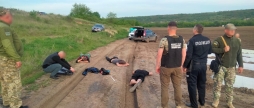 Вінницькі правоохоронці ліквідували три канали переправлення ухилянтів через кордон 