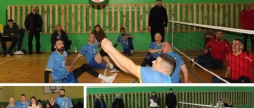 Вінницькі ветерани взяли участь у відкритому чемпіонаті з волейболу сидячи