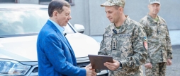 Вінниця передала автівки та генератор Військовій службі правопорядку