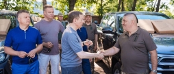Вінниця передала підрозділу ППО ще п'ять пікапів та 10 Starlink