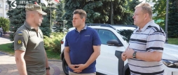 Вінниця передала військовим Повітряних Сил новий Renault Duster