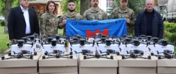 Військові отримали чергову партію квадрокоптерів та FPV-дронів з Вінниччини